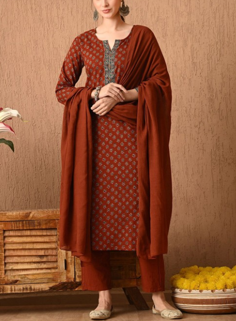 Women Floral Printed Regular Pure Cotton Kurta with Trousers & With Dupatta - Image 2