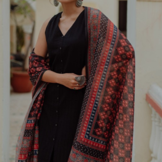 Women Black Ethnic Motifs Pure Cotton Kurta with Palazzos & Dupatta