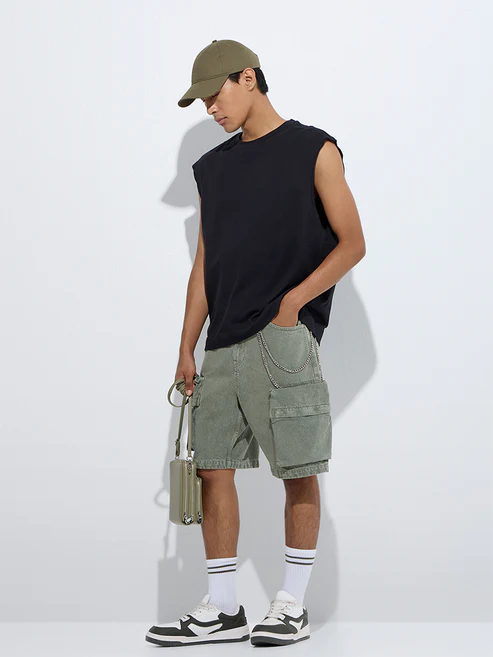 Black Solid Relaxed-Fit Cotton T-Shirt - Image 2